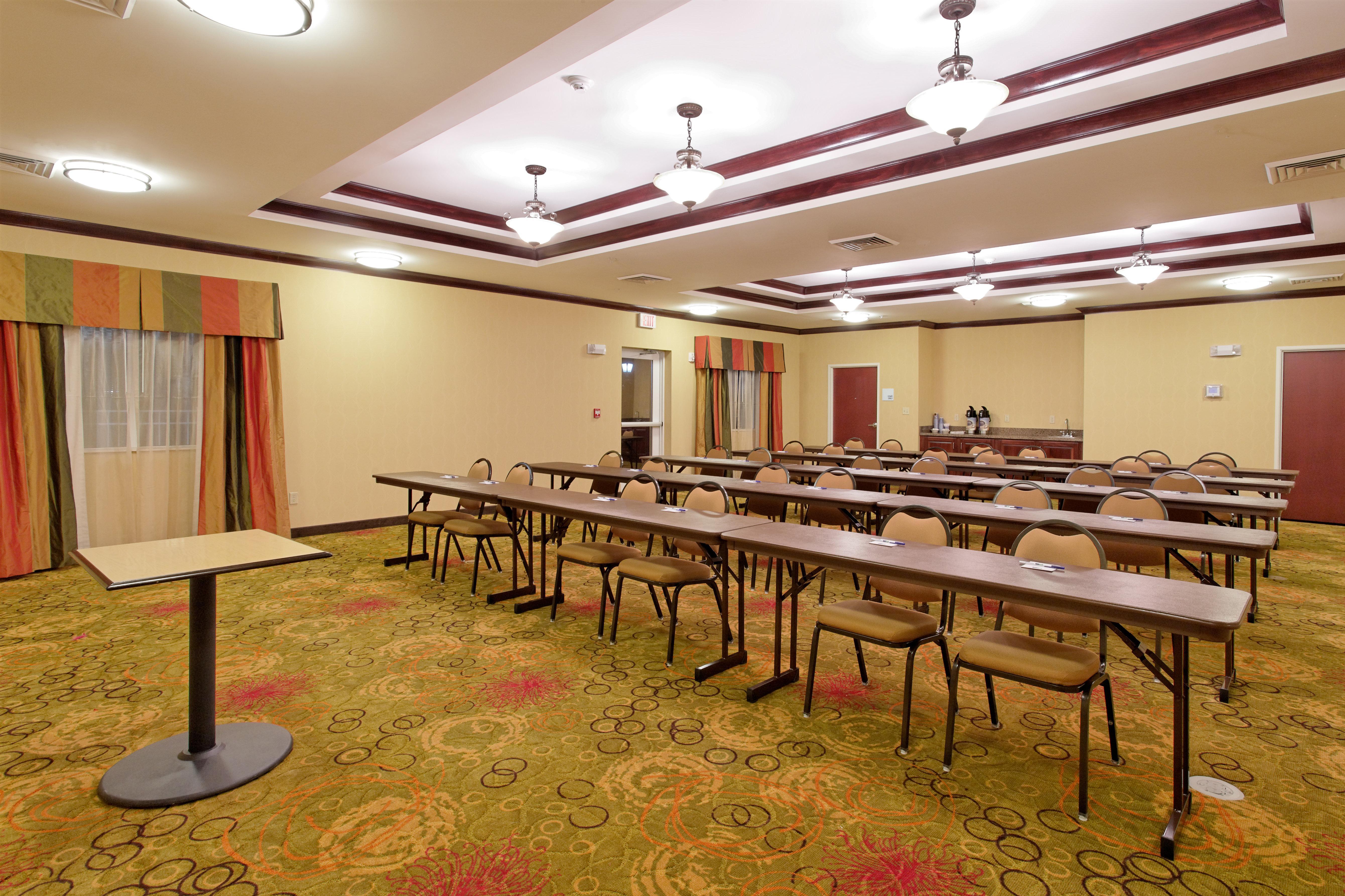 Holiday Inn Express Florence Northeast By Ihg Экстерьер фото